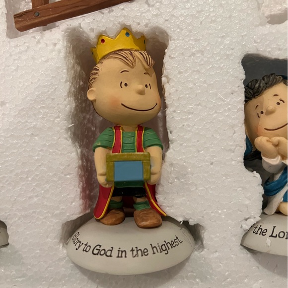 SUPER CUTE! 2012 Hallmark Peanuts Christmas Nativity 7 piece Collection Set NIB! - Picture 13 of 15